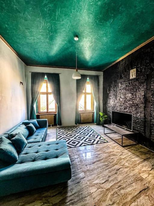 דירות טימישוארה Cozy & Charming Apt. Downtown מראה חיצוני תמונה